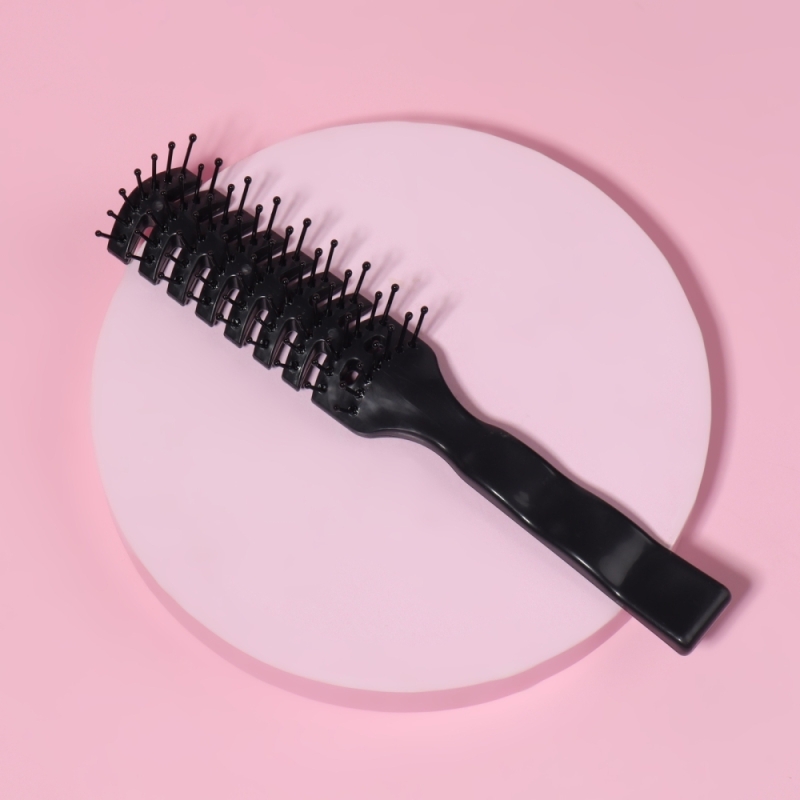 Расчёска массажная, вентилируемая, 3 × 19 см, цвет чёрный Расчёска массажная, вентилируемая, 3 × 19 см, цвет чёрный