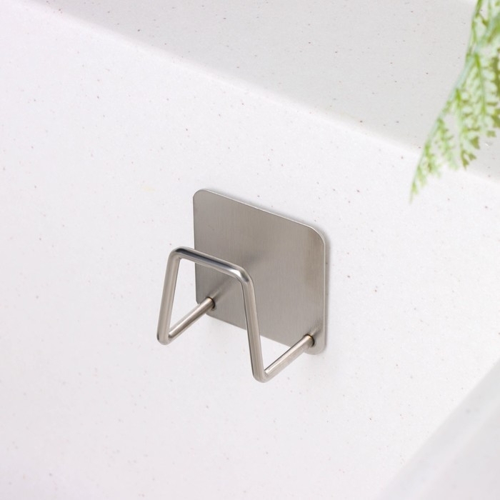 Держатель универсальный на липучке Доляна, цвет хром Держатель универсальный на липучке Доляна, цвет хром