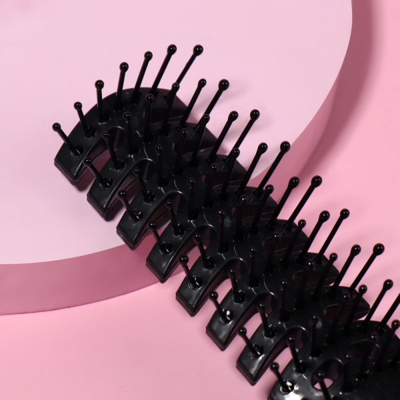 Расчёска массажная, вентилируемая, 3 × 19 см, цвет чёрный Расчёска массажная, вентилируемая, 3 × 19 см, цвет чёрный