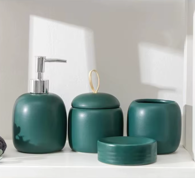 Набор аксессуаров для ванной комнаты SAVANNA Monro, 4 предмета (мыльница, дозатор для мыла 450 мл, стакан, баночка), цвет зеленый Набор аксессуаров для ванной комнаты SAVANNA Monro, 4 предмета (мыльница, дозатор для мыла 450 мл, стакан, баночка), цвет зеленый