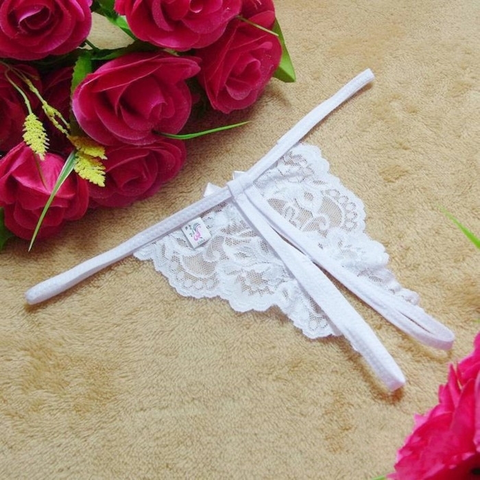 Эротическое белье Оки-Чпоки, трусики, стринги с доступом, кружево, размер OS, белый Эротическое белье Оки-Чпоки, трусики, стринги с доступом, кружево, размер OS, белый