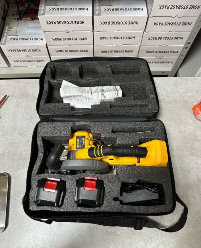 Циркулярная пила DW