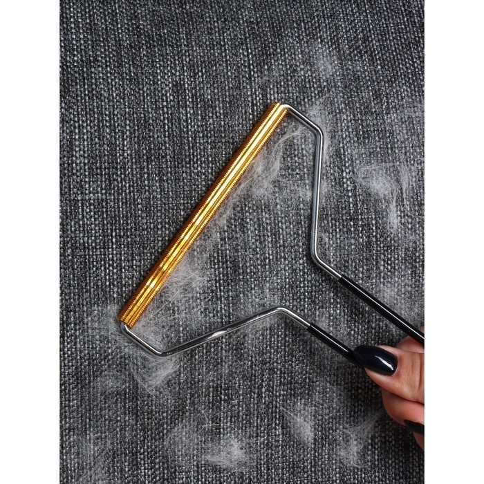 Скребок для чистки одежды, ковров, мебели Доляна, 18×12,5 см, ПВХ ручка Скребок для чистки одежды, ковров, мебели Доляна, 18×12,5 см, ПВХ ручка