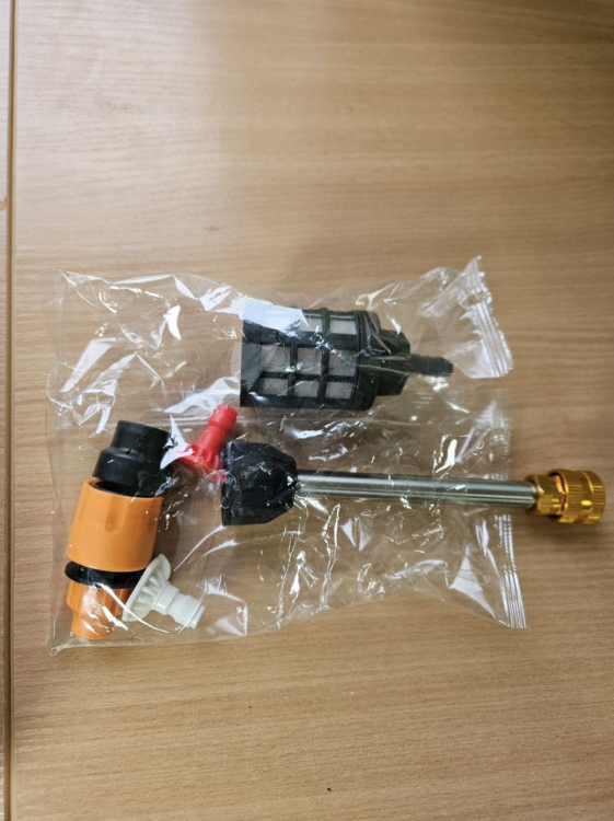 Аккумуляторная мойка высокого давления 1 акб