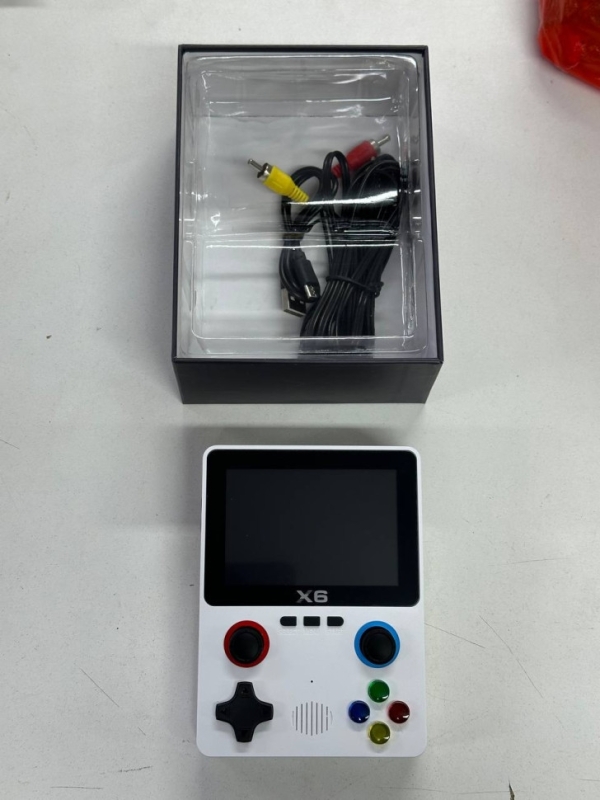 Игровая консоль Х6 (белая)