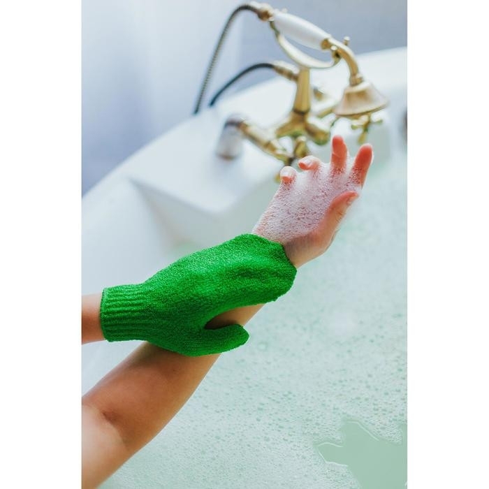 Мочалка - варежка массажная Доляна, 17×12 см, цвет МИКС Мочалка - варежка массажная Доляна, 17×12 см, цвет МИКС