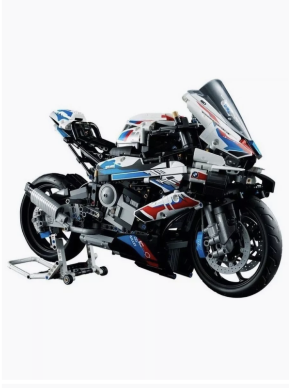 Конструктор BMW M 1000 RR 1950 деталей Конструктор BMW M 1000 RR 1950 деталей